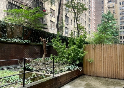 E 56th Street / 1st Avenue - Photo 1