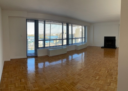 East 87th Street - Photo 1