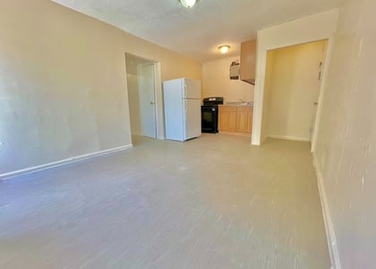 1331 Seneca Ave - Photo 1