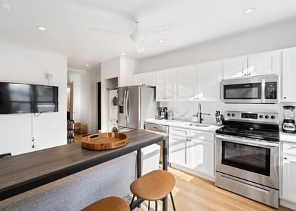 115 Greenpoint Avenue - Photo 1
