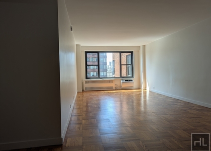 4th Ave - Photo 1