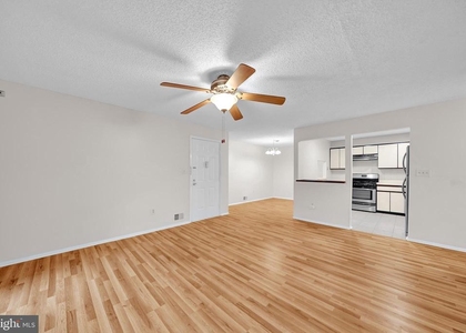 421 Lancaster Court - Photo 1