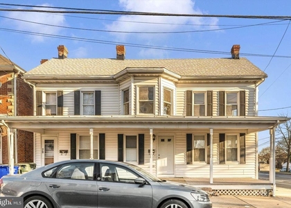 72 Wayside Avenue - Photo 1