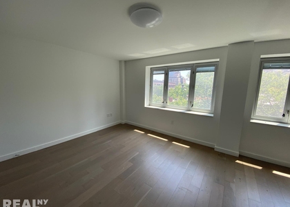 Columbia Heights - Photo 1