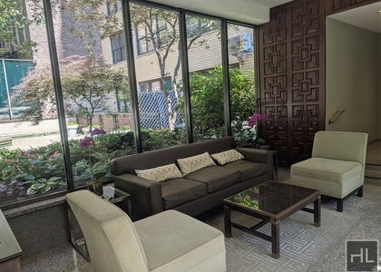 East 49 Street - Photo 1