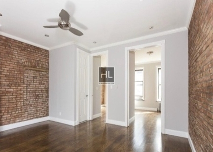 West 103 Street - Photo 1