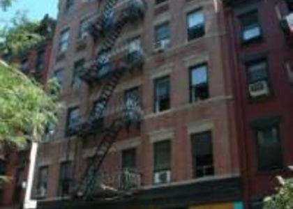 Elizabeth Street - Photo 1
