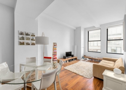 140 W 22nd St - Photo 1