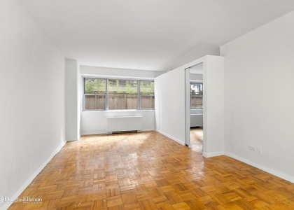 330 E 49th St - Photo 1