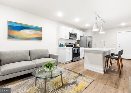 214 Vine Street - Photo 1