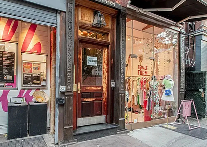 Mott Street - Photo 1