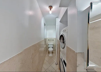 10th Avenue - Photo 1
