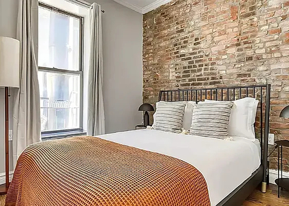 10th Avenue - Photo 1