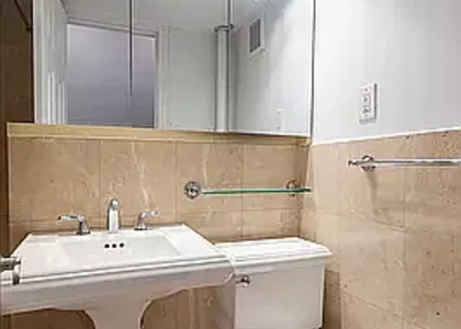 10th Avenue - Photo 1