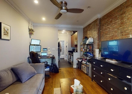 Second Avenue - Photo 1