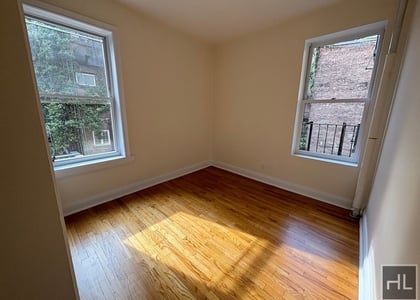 West 11th Street - Photo 1