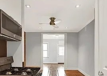 697 Tenth Avenue - Photo 1