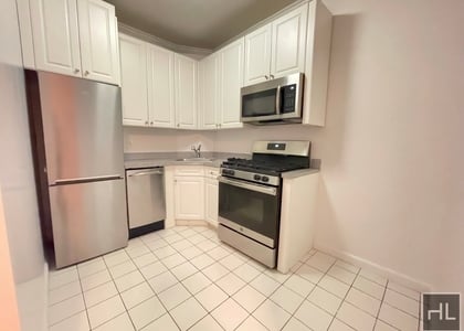 East 80 Street - Photo 1