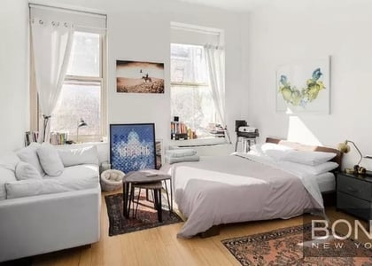 St Marks Place - Photo 1