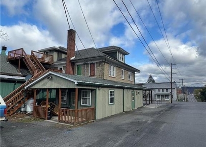 2 W Market Street - Photo 1