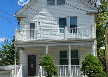 109 S 8th Avenue - Photo 1