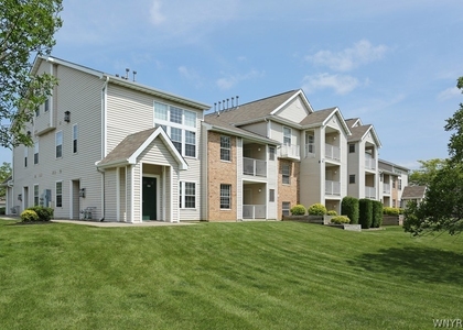 25 Spring Meadow Drive - Photo 1