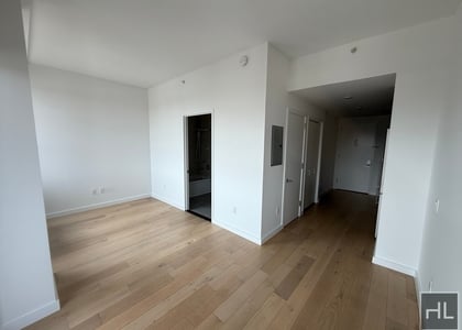 Northern Boulevard - Photo 1