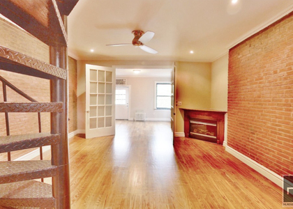 10th Ave - Photo 1
