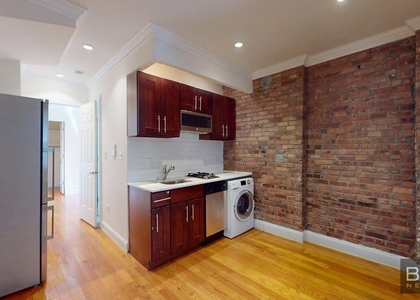 East 9th Street - Photo 1