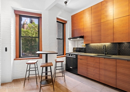 342 W 56th St - Photo 1