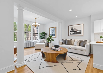 60 Clark Street - Photo 1
