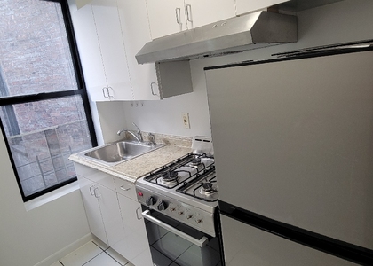 UES - York Avenue - Photo 1
