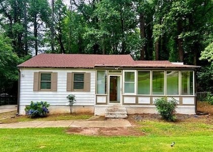 1954 Clairmont Terrace Ne - Photo 1
