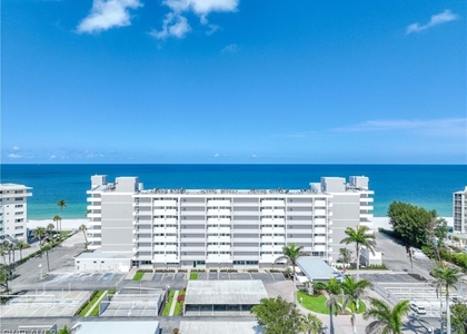 3443 Gulf Shore Boulevard N - Photo 1