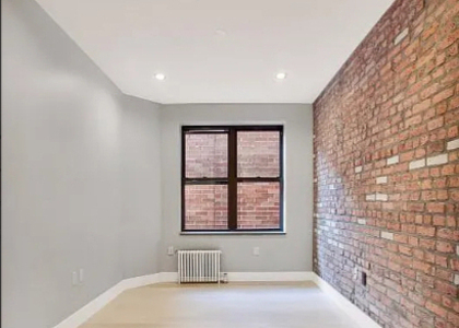 Stanton Street - Photo 1