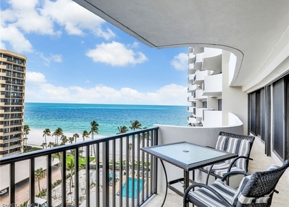 4005 Gulf Shore Boulevard N - Photo 1