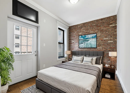 Stanton Street - Photo 1