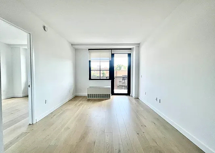 Main Rd / Northern Boulevard - Photo 1