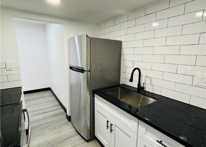 1922 Fairfield Avenue - Photo 1