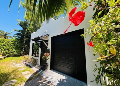 1036 Francis Street - Photo 1