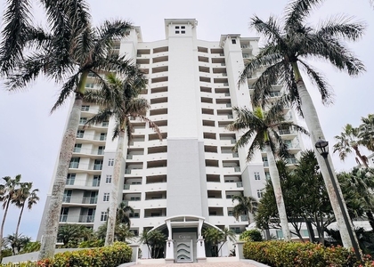 425 Cove Tower Drive - Photo 1