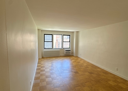 East 36 Street - Photo 1