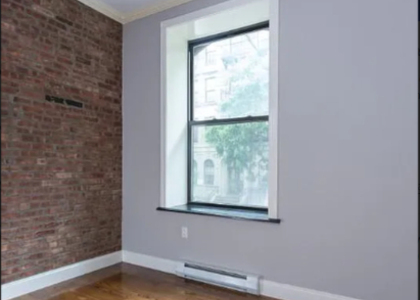 West 103rd Street - Photo 1