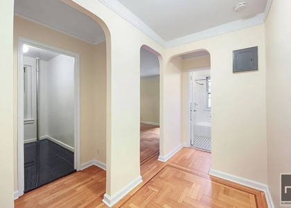 Jane Street - Photo 1