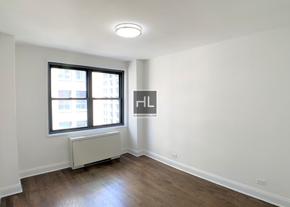 5 Avenue - Photo 1