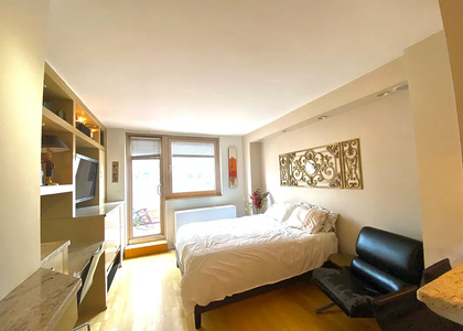 West 50th Street - Photo 1