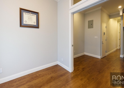 Tenth Avenue - Photo 1