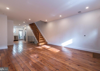 1311 Sigel Street - Photo 1