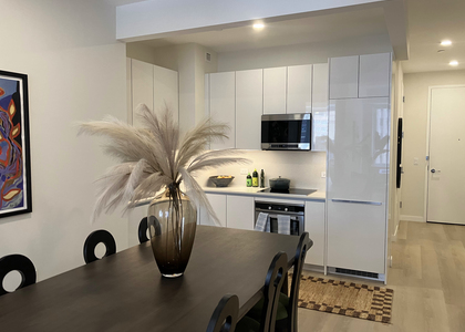 Water Street Luxury - Photo 1