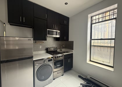 932 Amsterdam Avenue - Photo 1